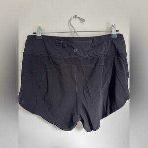 ATHLETA Run With It 3.5” Short | Size Small